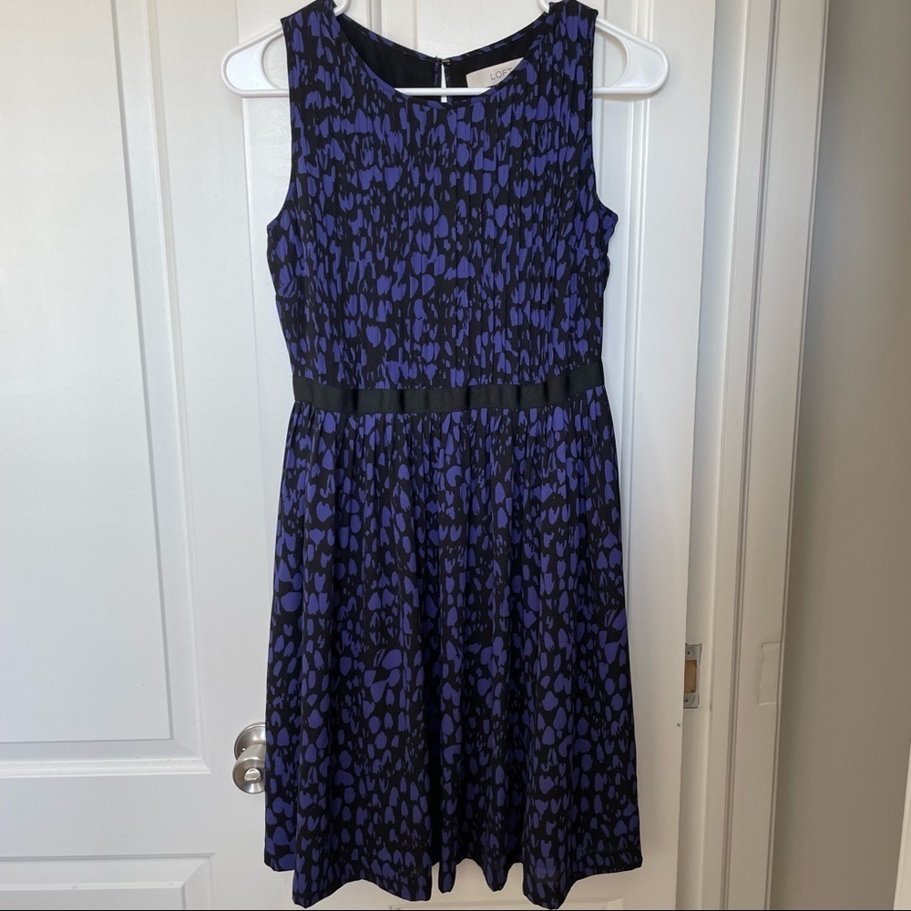 Ann Taylor Loft Pleated Purple Sleeveless Dress. Size 0